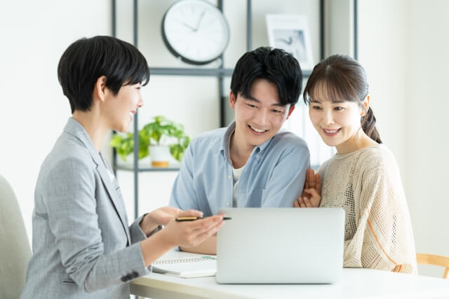 週末に賢く選べる保険相談窓口